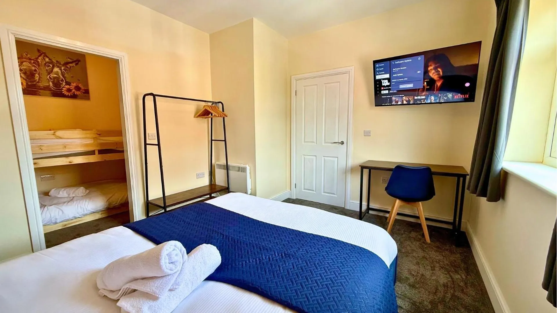 Pool Table 1-Bedroom House, Near City Centre And Public Transport, Dog Friendly, Sleeps 5, Free Parking Newcastle Upon Tyne Appartamento