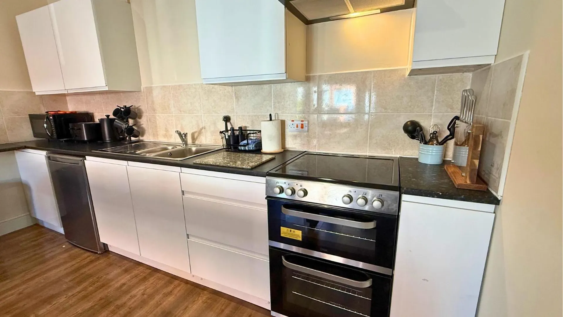 Appartement Pool Table 1-Bedroom House, Near City Centre And Public Transport, Dog Friendly, Sleeps 5, Free Parking Newcastle upon Tyne Verenigd Koninkrijk